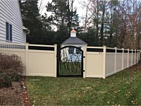 <b>PVC Privacy Fence</b>